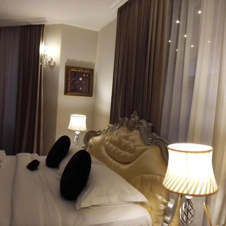 Casa Maria Roses Hotel Rîşnov Екстериор снимка