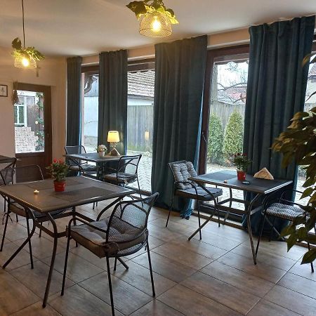 Casa Maria Roses Hotel Rîşnov Екстериор снимка