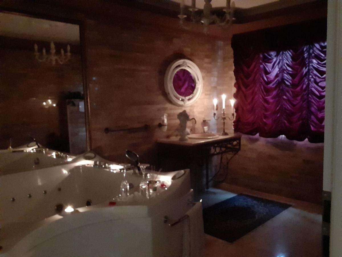 Casa Maria Roses Hotel Rîşnov Екстериор снимка