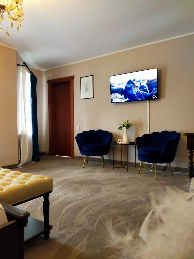 Casa Maria Roses Hotel Rîşnov Екстериор снимка